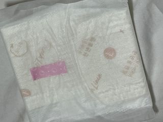 나무드 [유한킴벌리] 좋은느낌 유기농 순면 린넨블렌딩 생리대,롱라이너 중형 36매 1개 + 대형 32매 1개 — 5점을 준 리뷰어가 2021년 10월 올린 사용 사진