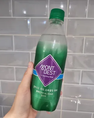 몽베스트 Montbest with Sparkling water Plain 20병 — 5점을 준 리뷰어가 2022년 10월 올린 사용 사진