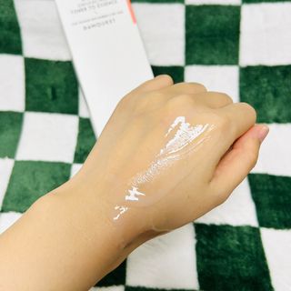 로우퀘스트 베리어 인핸싱 토너투에센스 200ml — 5점을 준 리뷰어가 2023년 11월 올린 사용 사진