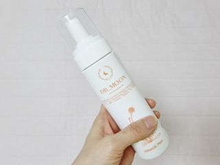 MF프리 [닥터문] 유산균 락토케어 질경초 여성청결제 200ml (폼타입) — 5점을 준 리뷰어가 2022년 7월 올린 사용 사진