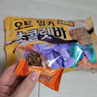 델리스 오트 밀키 초콜릿 바 — 5점을 준 리뷰어가 2022년 4월 올린 사용 사진