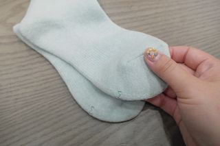 [사이즈가 있는 양말 필로이]여자 순면 통파일 꿀잠 수면 양말【 S, M, L 】3가지 사이즈_컬러 랜덤 3족 — 5점을 준 리뷰어가 2022년 10월 올린 사용 사진