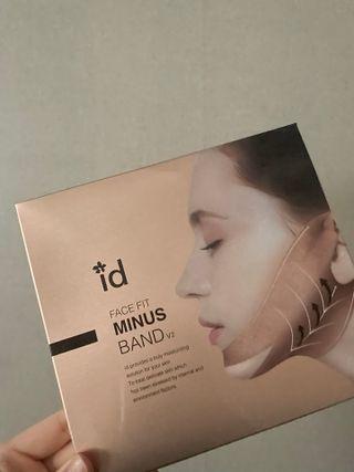 아이디플라코스메틱 아이디 페이스핏 마이너스 밴드 v2 — 5점을 준 리뷰어가 2021년 7월 올린 사용 사진