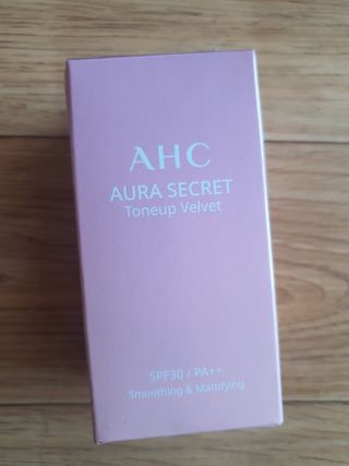 AHC 아우라 시크릿 톤업 벨벳 — 5점을 준 리뷰어가 2021년 5월 올린 사용 사진