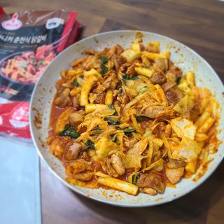 (주)마니커 마니커 춘천식 닭갈비 [냉동 500g] — 5점을 준 리뷰어가 2022년 11월 올린 사용 사진