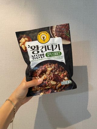 한성기업 무볼레 왕건더기 볶음밥 갈릭스테이크 — 4점을 준 리뷰어가 2021년 10월 올린 사용 사진