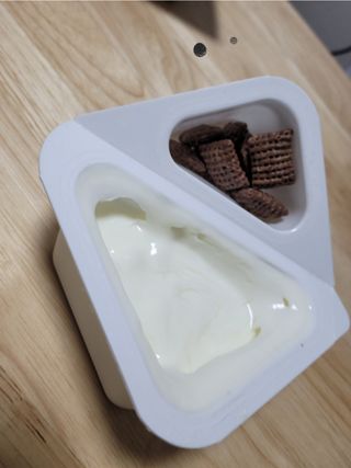 매일바이오 토핑요거트 — 5점을 준 리뷰어가 2021년 5월 올린 사용 사진