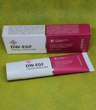 이지듀 DW-EGF 크림 다이브좀_콜라겐이 쏙쏙, 탄력피부로 다이빙 — 5점을 준 리뷰어가 2021년 3월 올린 사용 사진