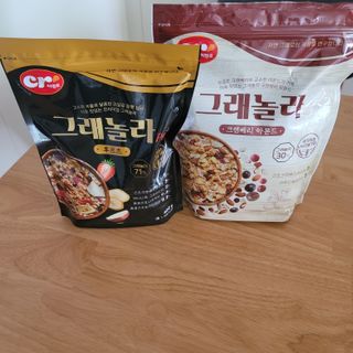 씨알푸드 씨알로 그래놀라 2종 후르츠+크랜베리 아몬드 — 5점을 준 리뷰어가 2022년 7월 올린 사용 사진
