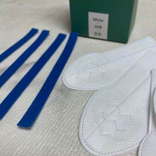 코보콩 에어슈즈 강아지 일회용 신발 소용량 패키지 20매 초경량  미끄럼방지 실내외 겸용 — 5점을 준 리뷰어가 2022년 3월 올린 사용 사진