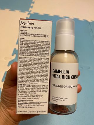 제주인디 카멜리아 바이탈 리치크림 (이너보틀 에디션) — 5점을 준 리뷰어가 2023년 4월 올린 사용 사진