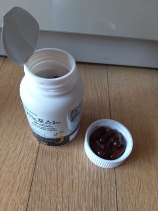 프리마인 홍삼의 강력한 에너지, 이제는 흡수율을 높인 최첨단 캡슐로 간편하게 초고속 충전하세요. — 5점을 준 리뷰어가 2022년 10월 올린 사용 사진