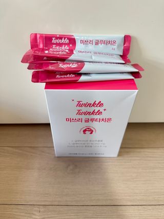 메디포스트 모비타 미쓰리 글루타치온 30포 — 5점을 준 리뷰어가 2023년 1월 올린 사용 사진