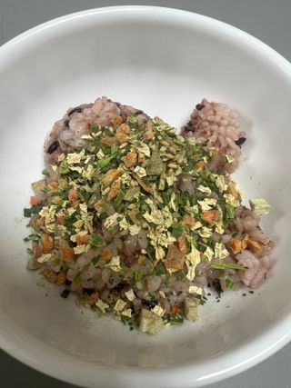 해풀잎 누구나 김밥*1ea [(혼합야채 35g *1ea,  김밥김 (5g, 5ea),  양념간장 (6g, 5ea), 참기름(5g, 2ea)] — 4점을 준 리뷰어가 2022년 8월 올린 사용 사진