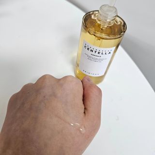 [스킨1004] 마다가스카르 센텔라 앰플 100ml — 5점을 준 리뷰어가 2024년 5월 올린 사용 사진