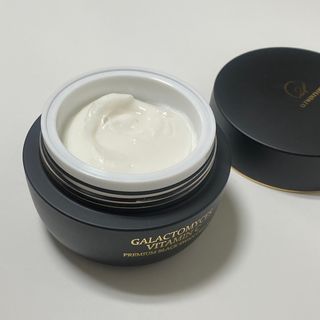 오투에니원 갈락토미세스 비타민 C 프리미엄 블랙스완 크림 50g — 5점을 준 리뷰어가 2023년 1월 올린 사용 사진