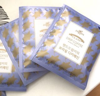 (주)쟈뎅 쟈뎅 클래스 핸드 드립 커피 10P 2종_디카페인 1종+랜덤 플레이버 1종 — 5점을 준 리뷰어가 2021년 4월 올린 사용 사진