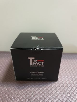 The Fact 더 팩트 내추럴 에스에프엔 에이틴 시니어 크림 — 5점을 준 리뷰어가 2021년 4월 올린 사용 사진