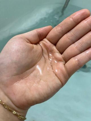 심플리오 비오틴 탈모케어 솔루션 2종 샴푸 500ml + 앰플 1개입 — 5점을 준 리뷰어가 2022년 4월 올린 사용 사진