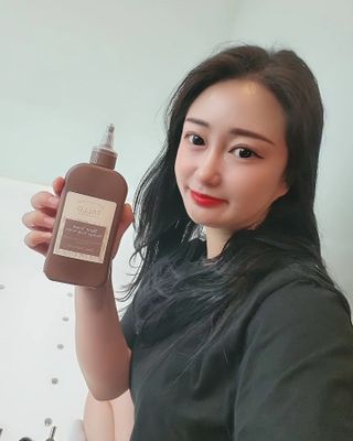 딸로 맥주효모 두피스케일러 / 각질&노폐물 타파 두피 딥-클렌징 — 5점을 준 리뷰어가 2023년 7월 올린 사용 사진