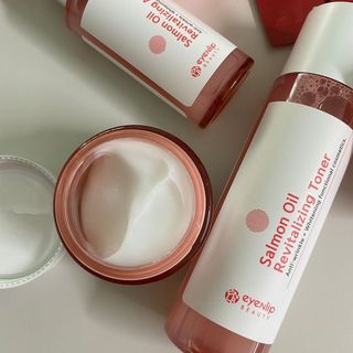 아이앤립 / EYENLIP 아이앤립 연어오일 리바이탈라이징 토너+앰플+크림 3종 세트 — 4점을 준 리뷰어가 2021년 6월 올린 사용 사진
