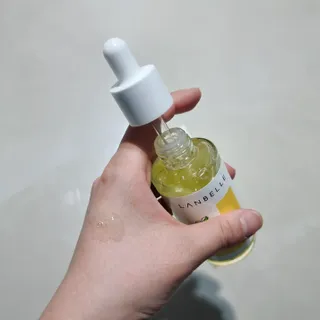 랑벨 비타 에너지 잡티 앰플 50ml 고농축 비타민, 저자극, 수분 촉촉, 미백 앰플 — 4점을 준 리뷰어가 2022년 4월 올린 사용 사진