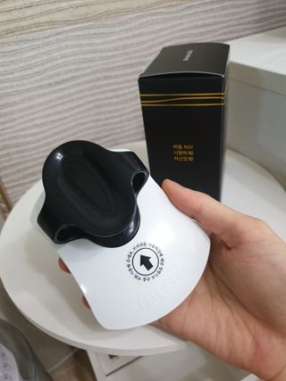 온가족 시원한샴푸 깨끗한두피 샴푸브러쉬 두피스케일링 히트팡블랙에디션 — 5점을 준 리뷰어가 2021년 9월 올린 사용 사진
