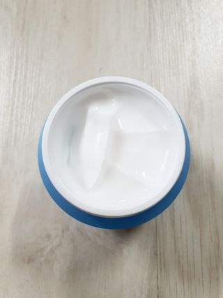 Dr.느루벗 느루벗 모이스쳐 24 크림 — 5점을 준 리뷰어가 2021년 2월 올린 사용 사진
