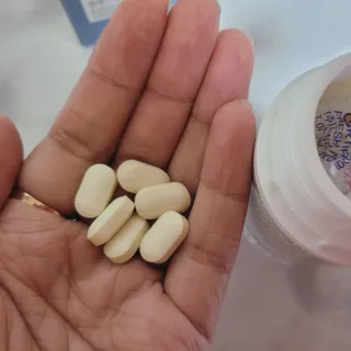 프리마인 평생 써야하는 관절의 건강을 위한 완벽설계 솔루션 관절n마디케어 플러스 120정 — 4.5점을 준 리뷰어가 2022년 10월 올린 사용 사진