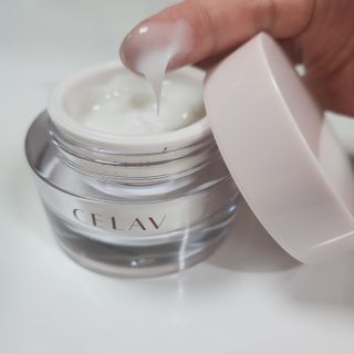 프리마인 바르기만 하면 철벽 스킨케어+24시간 마스크팩 효과. 셀라브 리제너레이팅 시스템 부스터+크림 세트 — 5점을 준 리뷰어가 2023년 5월 올린 사용 사진