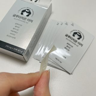 메디포스트 모비타 글루타치온 이지 필름형 30매 — 4.5점을 준 리뷰어가 2022년 12월 올린 사용 사진
