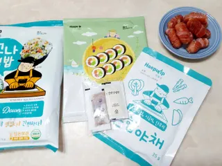 해풀잎 누구나 김밥*2ea [(혼합야채 35g *2ea,  김밥김 (10g, 2ea),  양념간장 (6g, 10ea), 참기름(5g, 4ea)] — 5점을 준 리뷰어가 2022년 7월 올린 사용 사진
