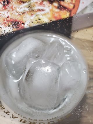 몽베스트 Montbest with Sparkling water Plain 20병 — 5점을 준 리뷰어가 2021년 11월 올린 사용 사진