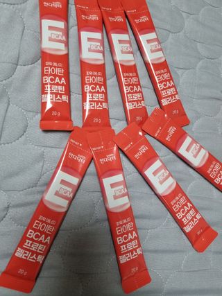 [인디닥터] 타이탄 BCAA 프로틴 젤리스틱 — 5점을 준 리뷰어가 2022년 5월 올린 사용 사진