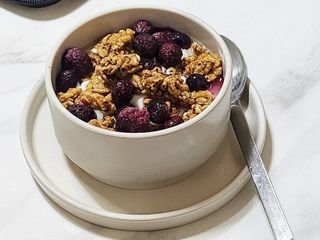 맛있게 먹어도 당 1g 대, 오!그래놀라 저당 통보리 — 5점을 준 리뷰어가 2025년 1월 올린 사용 사진