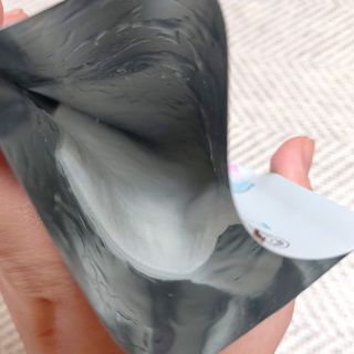 세뚜아(Cettua) [세뚜아] 모이스처 밸런싱 페이셜 마스크 Cettua Moisture Balancing Facial Mask 5매 — 5점을 준 리뷰어가 2024년 4월 올린 사용 사진
