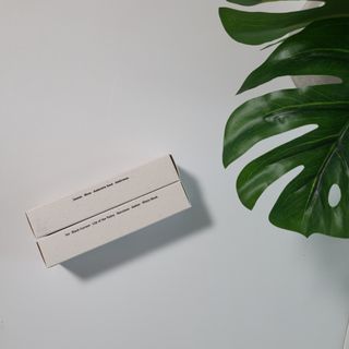 멈칫(MUMCHIT) 넥퍼퓸 NECKPERFUME 2가지 향 — 5점을 준 리뷰어가 2021년 12월 올린 사용 사진