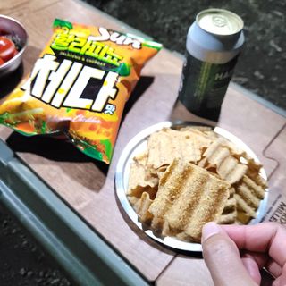 강렬한 태양의 맛 썬의 신제품, 썬 할라피뇨체다 — 5점을 준 리뷰어가 2022년 6월 올린 사용 사진