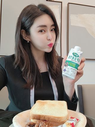 셀렉스스포츠 셀렉스 스포츠 웨이 프로틴 초콜릿 _ 330ml x 12팩 — 5점을 준 리뷰어가 2021년 3월 올린 사용 사진