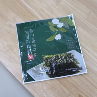 [해림맛김] 들기름에 구운 바삭바삭 김 4종 세트 + 1종 랜덤발송 총5개입 — 5점을 준 리뷰어가 2021년 2월 올린 사용 사진