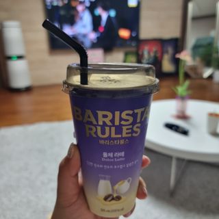 바리스타룰스 돌체 라떼 — 5점을 준 리뷰어가 2023년 4월 올린 사용 사진