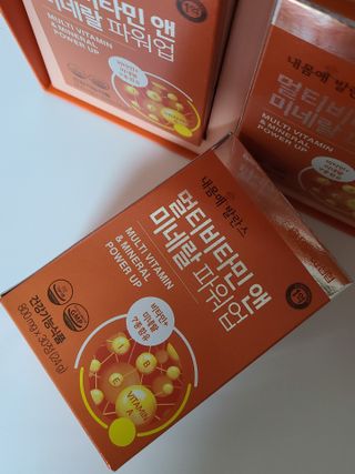 서울약사신협_내몸애발란스멀티비타민앤미네랄파워업_800mg x 90정 — 4점을 준 리뷰어가 2021년 8월 올린 사용 사진