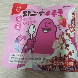 스낵스 와그작후루룩 3종_카카오2봉+아몬드2봉+딸기2봉 (총 6봉) — 5점을 준 리뷰어가 2024년 2월 올린 사용 사진