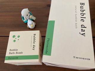 버블데이 아로마/과일 거품 입욕제 — 5점을 준 리뷰어가 2021년 7월 올린 사용 사진