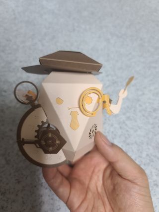 움직이는 종이로봇 - 로빗 로얄버전 움직이는 종이 로봇 - 로빗 — 3.5점을 준 리뷰어가 2020년 12월 올린 사용 사진