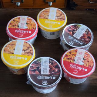 추억의 국민학교 떡볶이 국떡 컵볶이 선물박스 — 5점을 준 리뷰어가 2022년 1월 올린 사용 사진