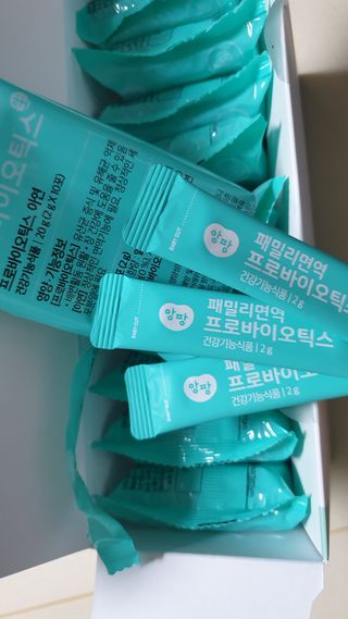 앙팡 패밀리면역 프로바이오틱스 2g x 100포 — 5점을 준 리뷰어가 2022년 10월 올린 사용 사진