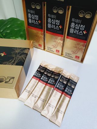 서울약사신협_투데이홍삼정플러스스틱_10g x 30포 — 5점을 준 리뷰어가 2021년 6월 올린 사용 사진