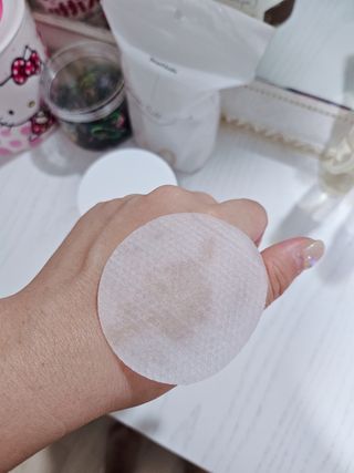 산다화 비타민씨 화이트닝 토너 패드 — 5점을 준 리뷰어가 2023년 9월 올린 사용 사진