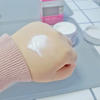 랑스레 매직피치 화이트닝 파워 화이트닝크림 — 5점을 준 리뷰어가 2021년 4월 올린 사용 사진